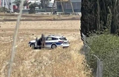 Για ένα λάθος δύο αστυνομικών κανιβαλίζονται οι ίδιοι, τα παιδιά και οι οικογένειές τους με ένα απίστευτο ανθρωποφάγο ρεζιλίκι, έγραψε ο Ανδρέας Θεμιστοκλέους